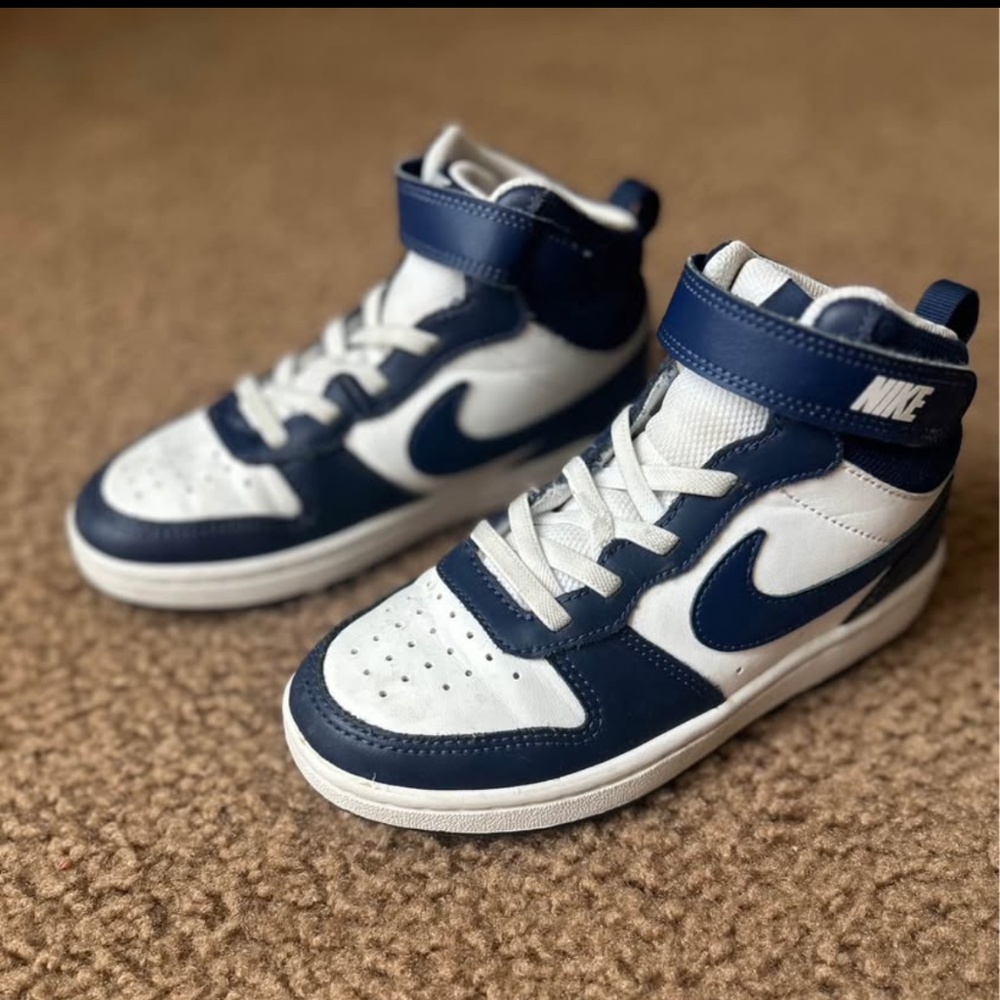 Kids nikes